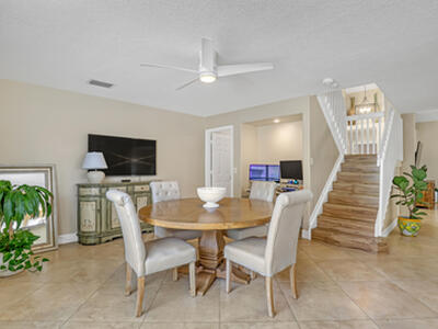 6074 Las Colinas Circle, Lake Worth, FL 33463