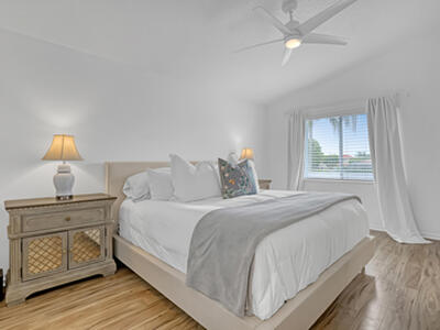 6074 Las Colinas Circle, Lake Worth, FL 33463