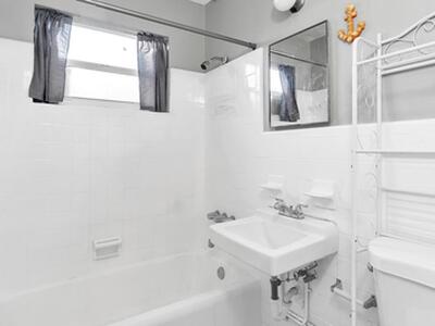 813 9th Avenue N, Lake Worth Beach, FL 33460