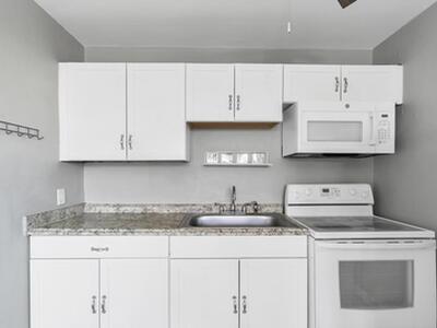 813 9th Avenue N, Lake Worth Beach, FL 33460