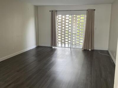 1500 W Crescent Circle, Lake Park, FL 33403