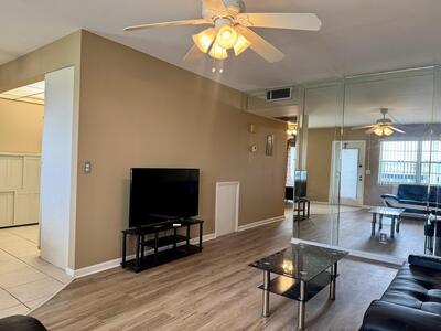 4019 Lincoln A, Boca Raton, FL 33434