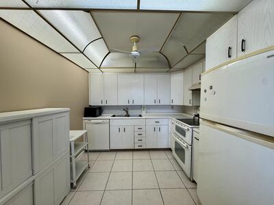 4019 Lincoln A, Boca Raton, FL 33434