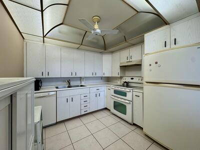 4019 Lincoln A, Boca Raton, FL 33434