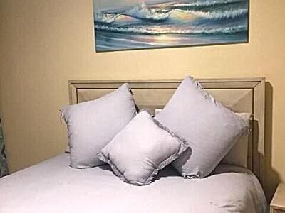 5719 S Haverhill Road, Greenacres, FL 33463