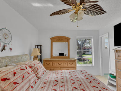 857 Worcester B Lane, Lake Worth, FL 33467