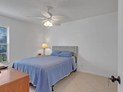 857 Worcester B Lane, Lake Worth, FL 33467