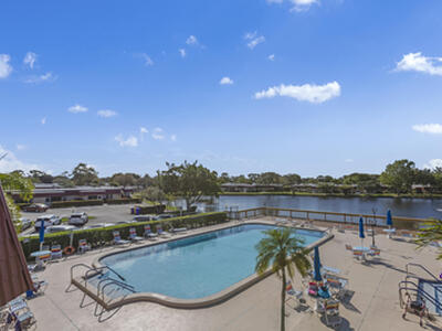 857 Worcester B Lane, Lake Worth, FL 33467