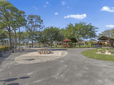 857 Worcester B Lane, Lake Worth, FL 33467