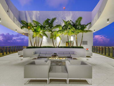 500 E Las Olas Boulevard, Fort Lauderdale, FL 33301