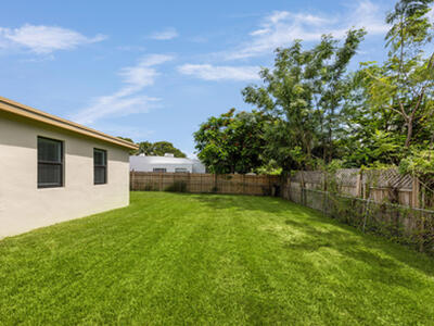 3015 Robert Road, West Palm Beach, FL 33405