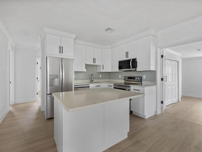 3015 Robert Road, West Palm Beach, FL 33405