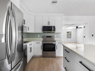 3015 Robert Road, West Palm Beach, FL 33405