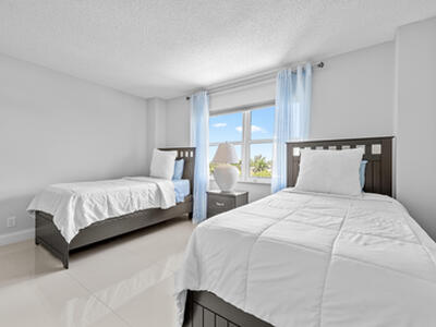 1200 Hibiscus Avenue, Pompano Beach, FL 33062