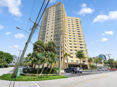 1200 Hibiscus Avenue, Pompano Beach, FL 33062