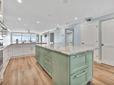 911 Ocean Drive, Juno Beach, FL 33408