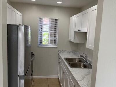 650 SW 2nd Avenue, Boca Raton, FL 33432