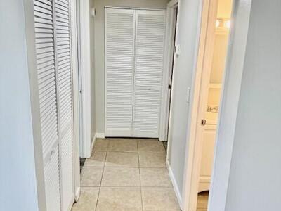 650 SW 2nd Avenue, Boca Raton, FL 33432