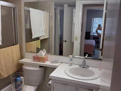 422 Pine Glen Lane, Greenacres, FL 33463