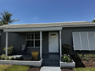 204 SE 2nd Avenue, Boynton Beach, FL 33435