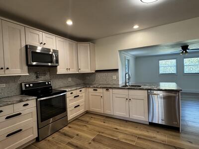 204 SE 2nd Avenue, Boynton Beach, FL 33435