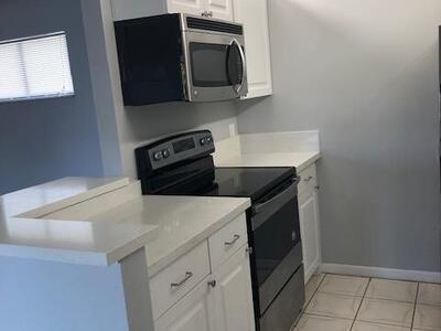 14 Crossings Circle, Boynton Beach, FL 33435