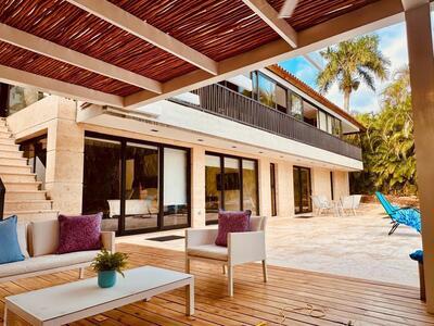 27 00, Casa de Campo, DR 22000