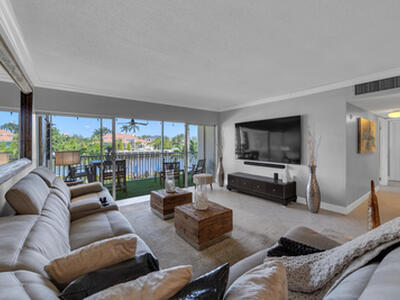 390 N Federal Highway, Deerfield Beach, FL 33441