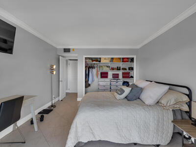 390 N Federal Highway, Deerfield Beach, FL 33441