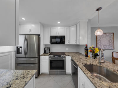 390 N Federal Highway, Deerfield Beach, FL 33441