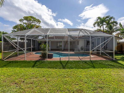 905 Sunset Road, Boynton Beach, FL 33435