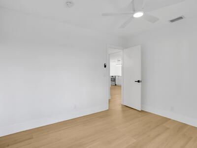 905 Sunset Road, Boynton Beach, FL 33435