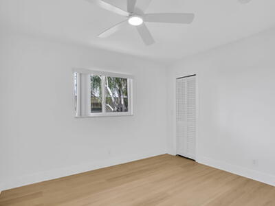 905 Sunset Road, Boynton Beach, FL 33435