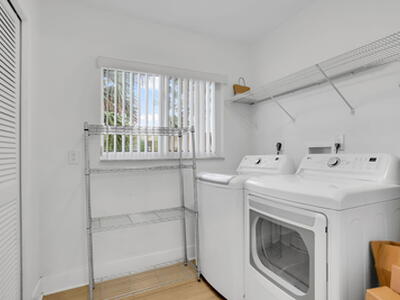 905 Sunset Road, Boynton Beach, FL 33435