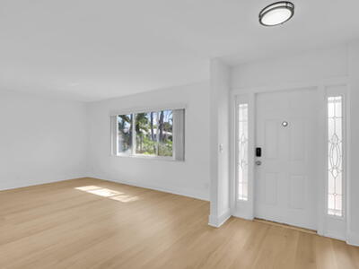 905 Sunset Road, Boynton Beach, FL 33435