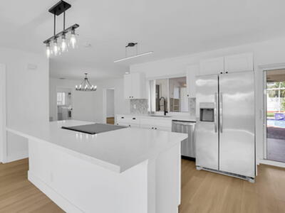 905 Sunset Road, Boynton Beach, FL 33435