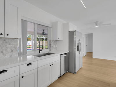 905 Sunset Road, Boynton Beach, FL 33435