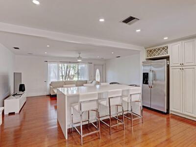 7115 Venetian Way, West Palm Beach, FL 33406