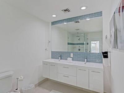 7115 Venetian Way, West Palm Beach, FL 33406