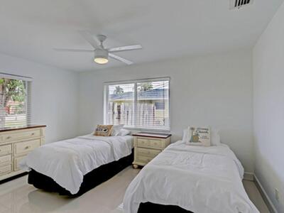 7115 Venetian Way, West Palm Beach, FL 33406