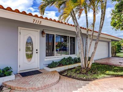 7115 Venetian Way, West Palm Beach, FL 33406