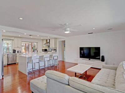 7115 Venetian Way, West Palm Beach, FL 33406