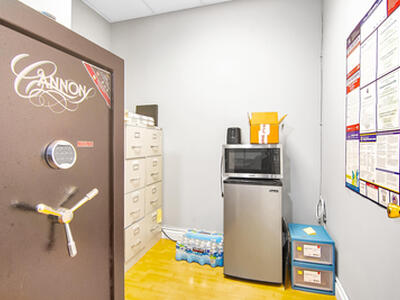 2771 Vista Parkway, West Palm Beach, FL 33411