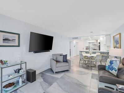 12 Royal Palm Way, Boca Raton, FL 33432