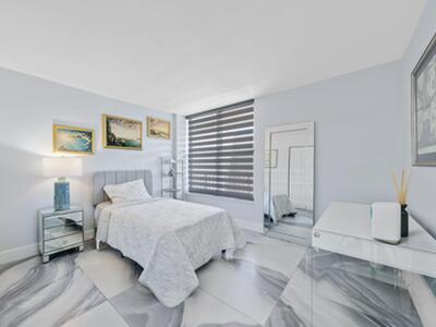 12 Royal Palm Way, Boca Raton, FL 33432