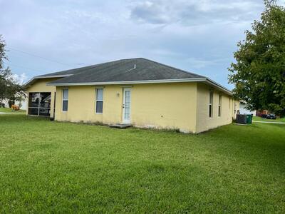 601 SW Grove Avenue, Port Saint Lucie, FL 34983