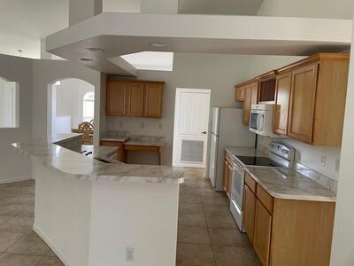 601 SW Grove Avenue, Port Saint Lucie, FL 34983
