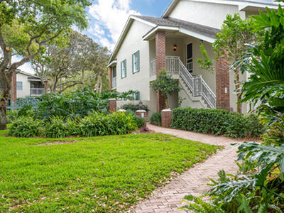 101 W Park Shores Circle, Indian River Shores, FL 32963