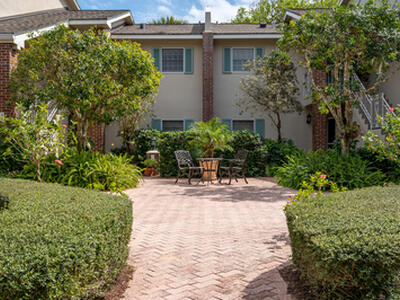 101 W Park Shores Circle, Indian River Shores, FL 32963