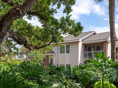 101 W Park Shores Circle, Indian River Shores, FL 32963